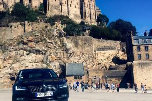 Skoda Superb au Mont St Michel