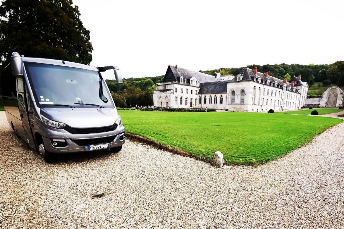 Transport en Normandie - Minibus Luxe 16 à 28 places
